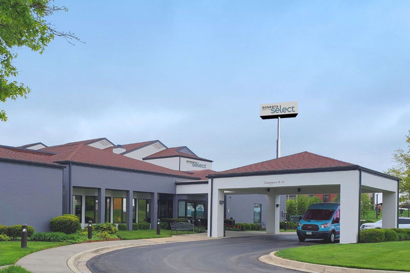 Sonesta Select Kansas City Airport Tiffany Springs, Kansas City, United States