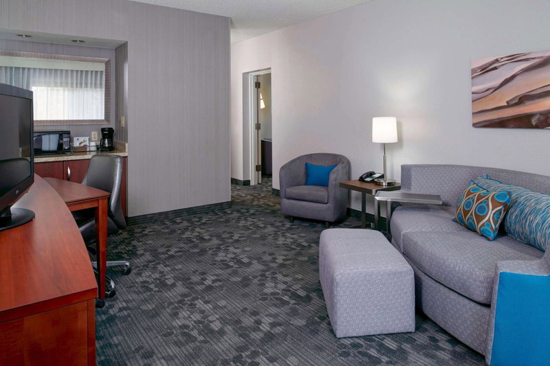 Sonesta Select Kansas City Airport Tiffany Springs, Kansas City, United States