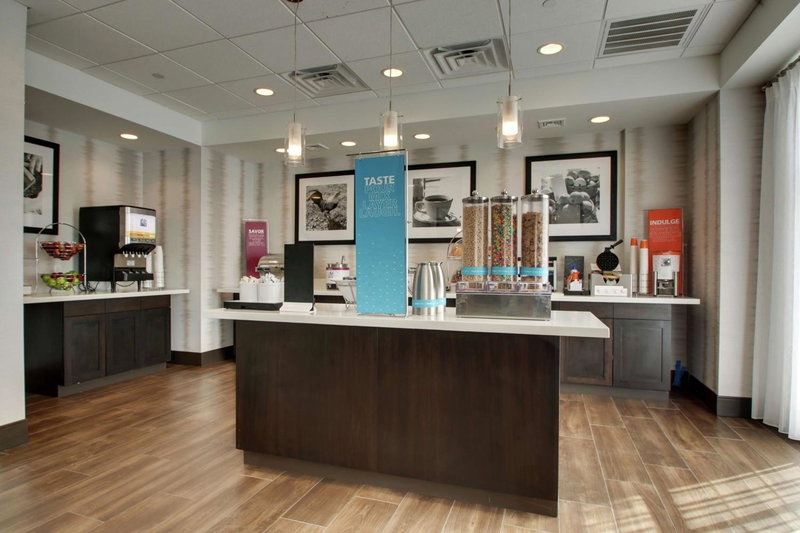 Hampton Inn-Pawtucket, RI, Pawtucket, United States