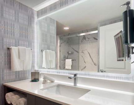 DoubleTree by Hilton Poughkeepsie, Poughkeepsie, United States