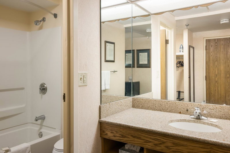Bavarian Inn Lodge, Saginaw, United States