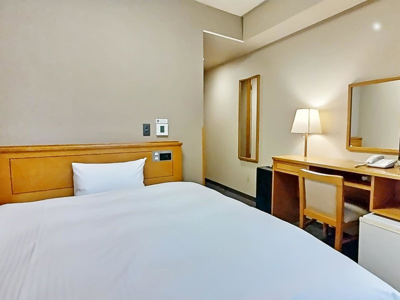 Hotel Route-Inn Aomori Ekimae, Aomori, Japón