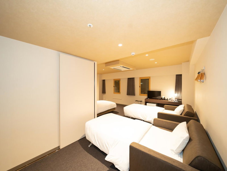 Shinsaibashi ARTY Inn, Osaka, Japan