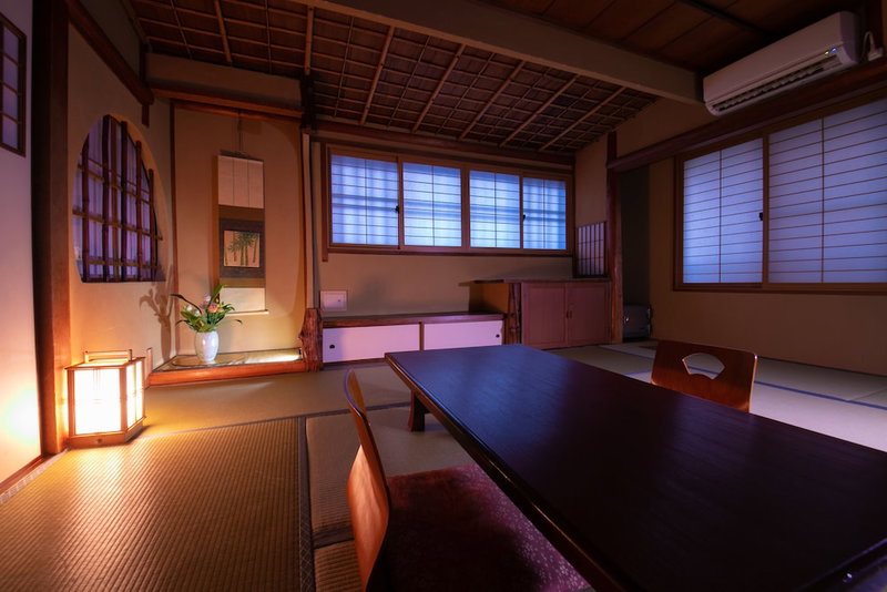 Hokkaikan Ohanabo, Kyoto, Japan