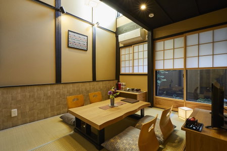 Rinn Gojo Mibugawa East, Kyoto, Japón