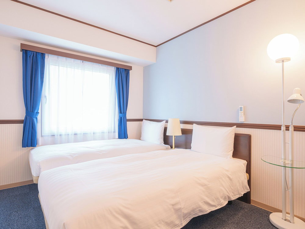 Hotel · Toyoko Inn Shin Osaka Station Higashi, Suita