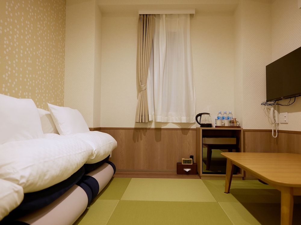 Waka Kyoto Kawaramachi, Japan
