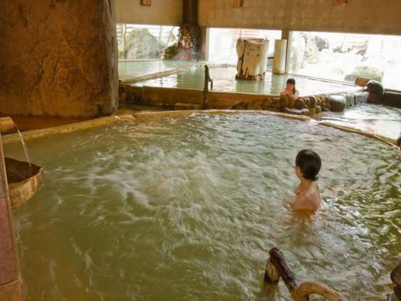 Aso Baien Spa Resort, Minami Aso, Japón