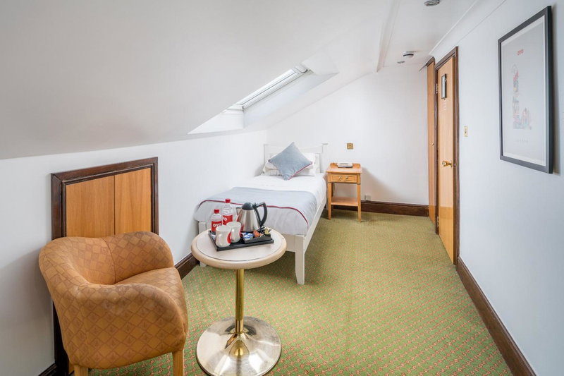 Abbey Hotel, London Shepherd's Bush, London, Великобритания