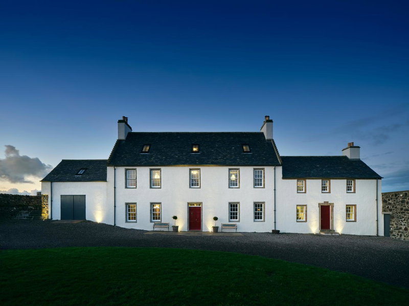 Monkstadt 1745 Restaurant with Rooms, Portree, Великобритания