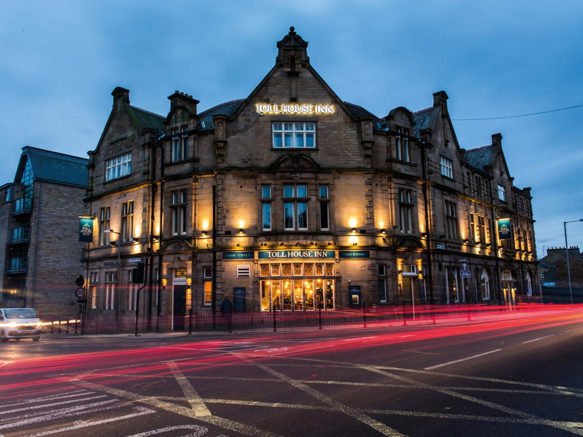 Отель · Toll House Inn, Lancaster