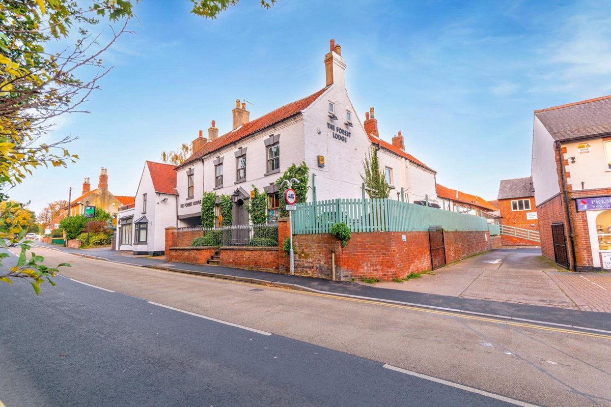 Hotel · The Forest Lodge, Mansfield Woodhouse