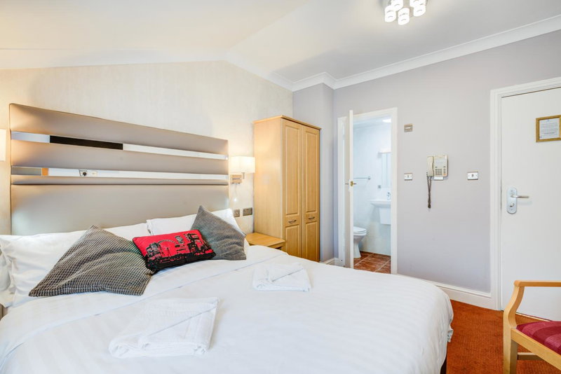 Admiral Hotel at Park Avenue, London, United Kingdom