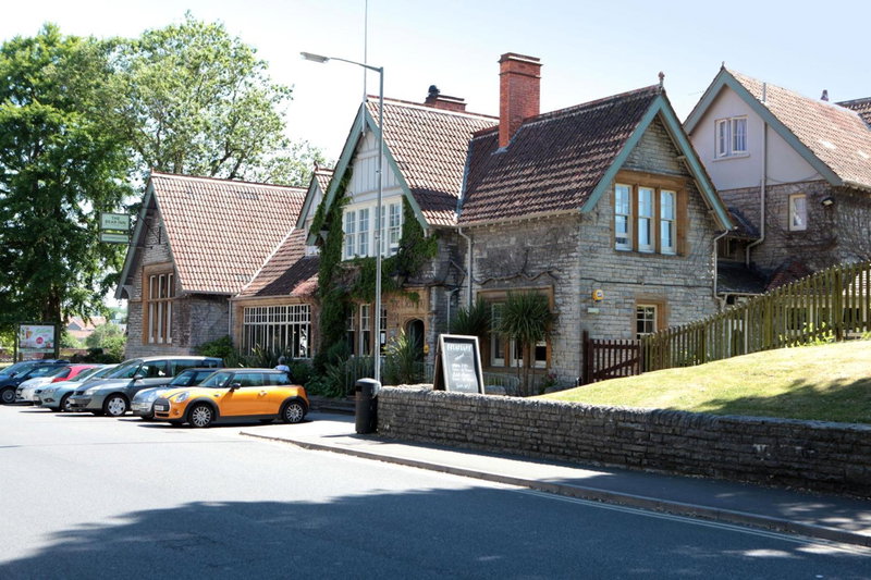 Bear Inn, Somerset by Marston's Inns, Street, Великобритания