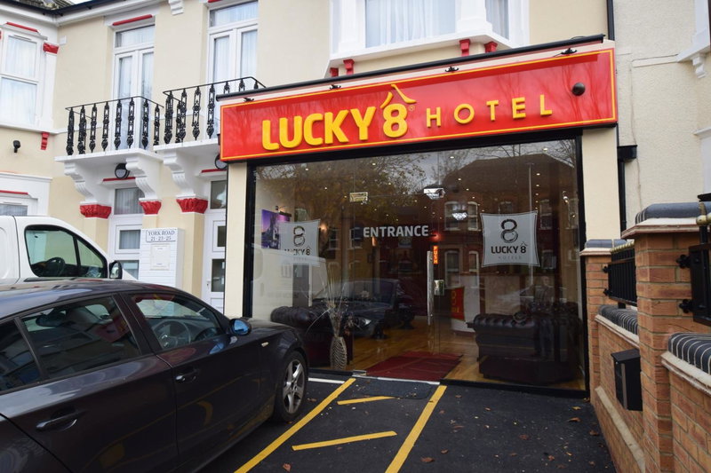 Lucky 8 Hotel, Ilford, Vereinigtes Königreich