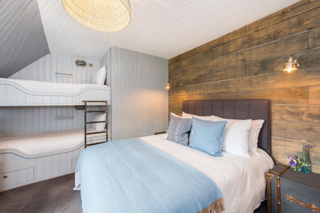 The Kilchrenan Inn, Oban, United Kingdom