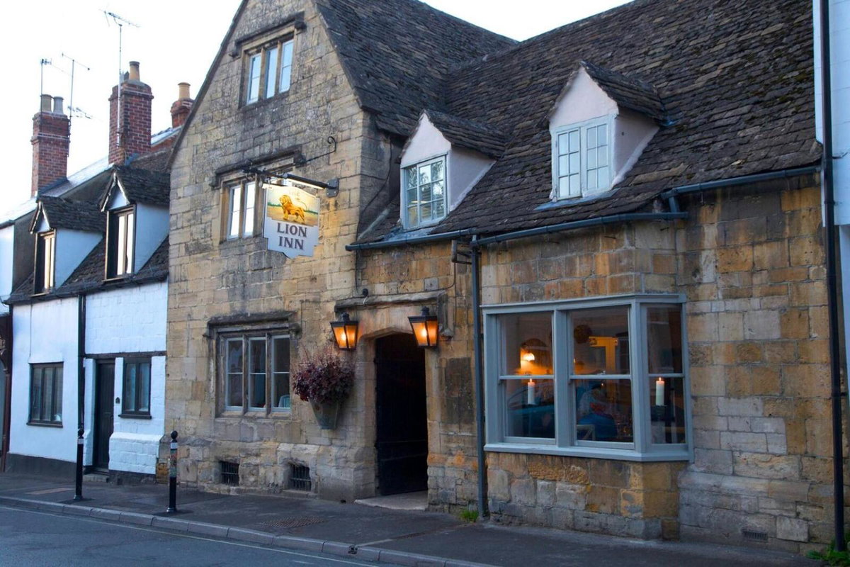 Hotel · The Lion Inn, Cheltenham