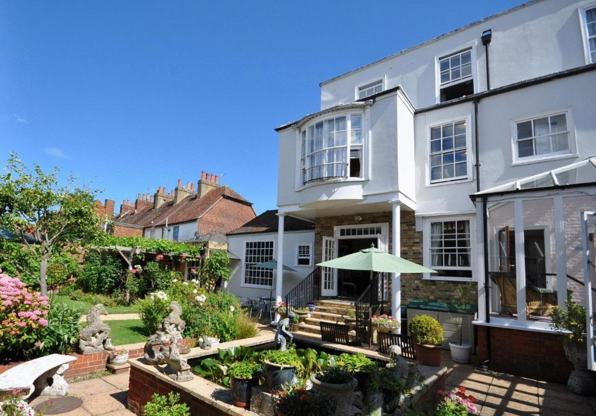 Hotel · Thanington hotel, Canterbury