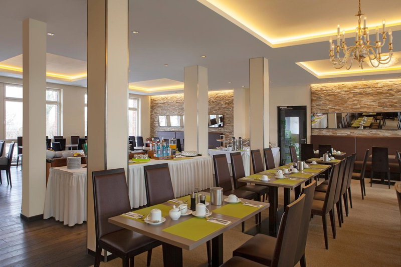 Willow Hotel Restaurant, Kötschlitz, Germany