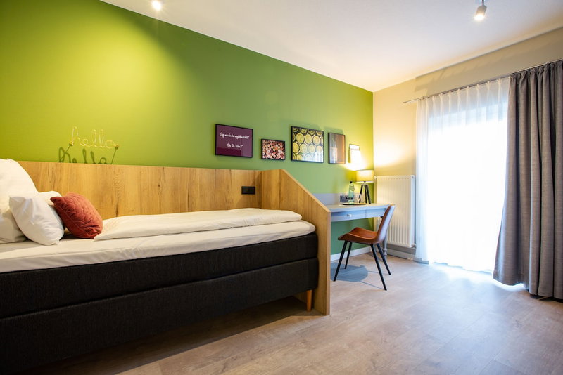 Hotel, Restaurant und Weinhandel Weinbek, Fockbek, Alemania