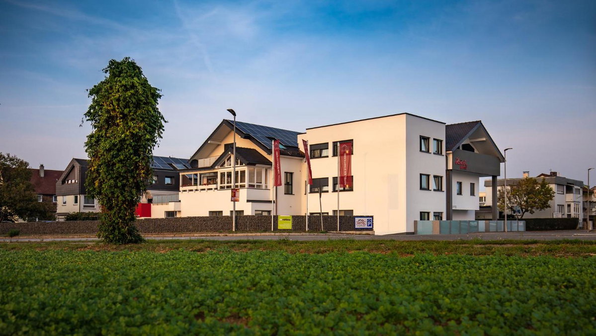 Hotel am Stadtrand, Germany