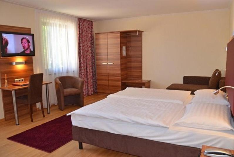Hotel und Cafe Paso, Vierkirchen, Alemania