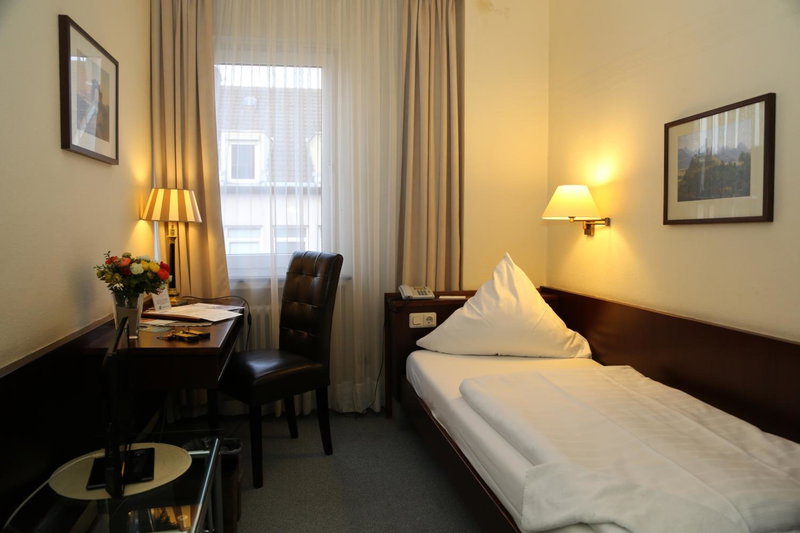 Hotel Löhndorf, Bonn, Германия
