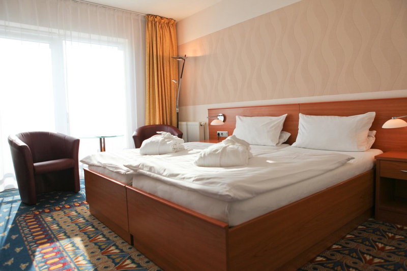 Kurhotel Pyramide Bad Windsheim, Bad Windsheim, Germany