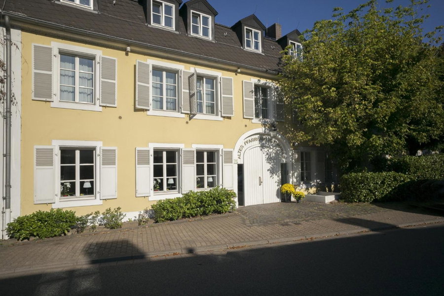 Hotel Altes Pfarrhaus Beaumarais, Saarlouis, Alemania