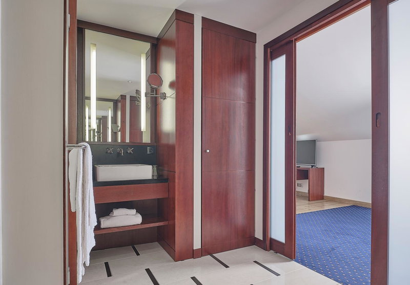 Le Mauritia Hotel et Spa, Saint-Nazaire, France