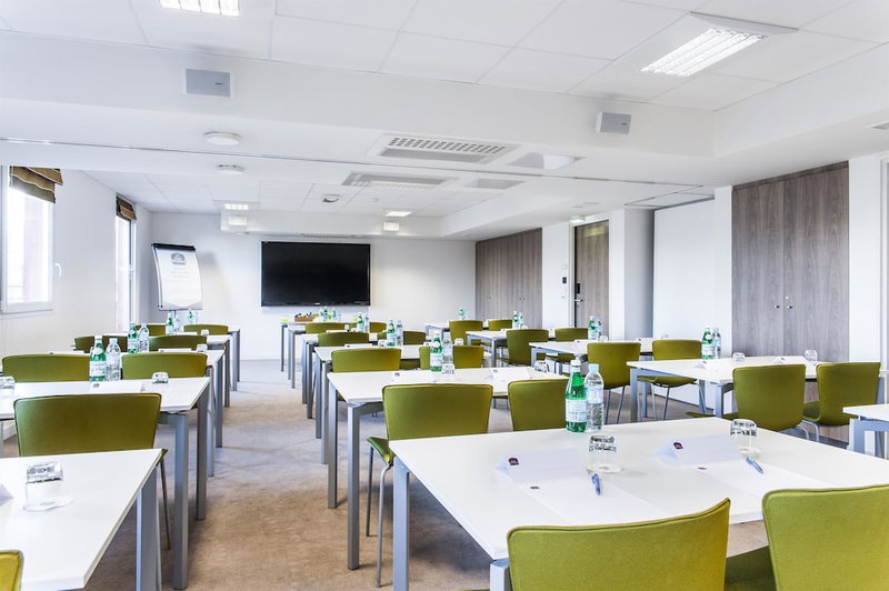 Best Western Plus Paris Velizy, Velizy-Villacoublay, Francia