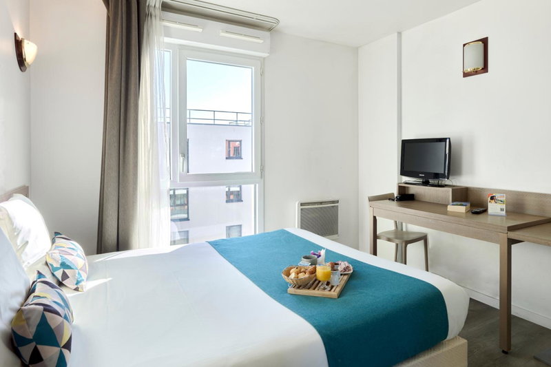 Comfort Aparthotel Versailles, St Cyr l'Ecole, Saint-Cyr-lʼÉcole, Франция