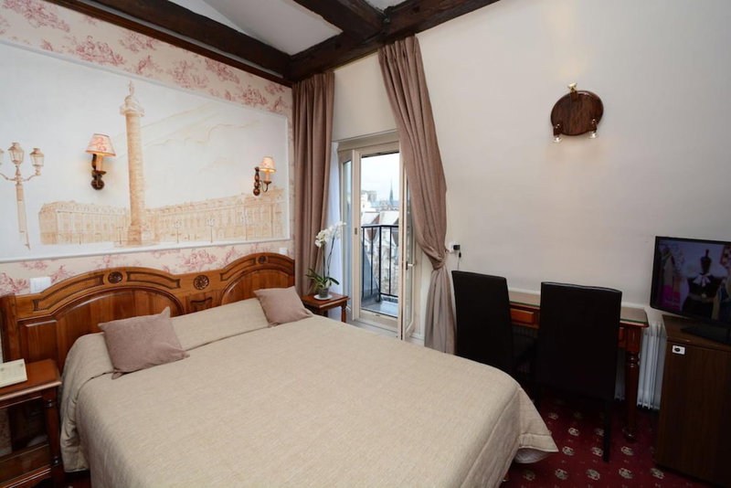 Familia Hotel, Paris, France