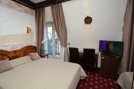 Familia Hotel, Paris, France