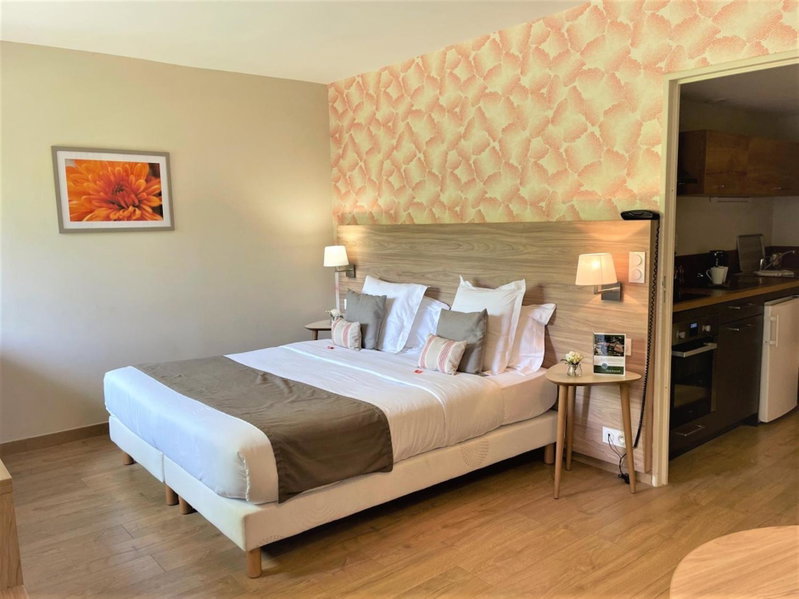 Hôtel & Résidence Lou Paradou Gréoux Les Bains, Manosque, France