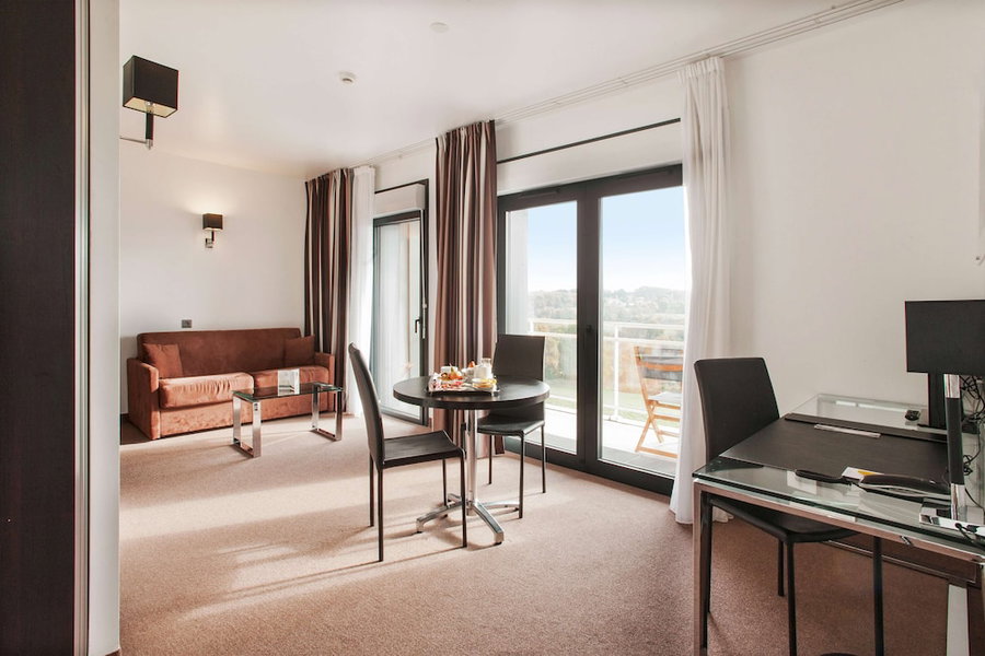 Golden Tulip Pornic Suites, Saint-Nazaire, France
