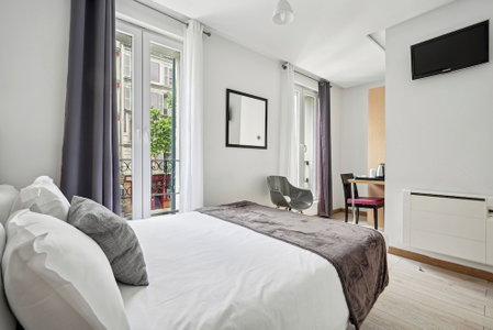 Hotel Le National Clichy Paris, Clichy, Франция
