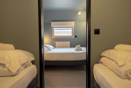 Eklo Hotels Bordeaux City center Bastide, Bordeaux, France