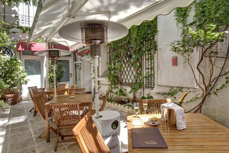 Hotel Vivaldi, Puteaux, France