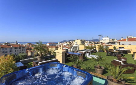 Residence du Louvre - Apartments - Prime location Palais & Croisette - Luxury Stay by LRA Cannes, Cannes, France