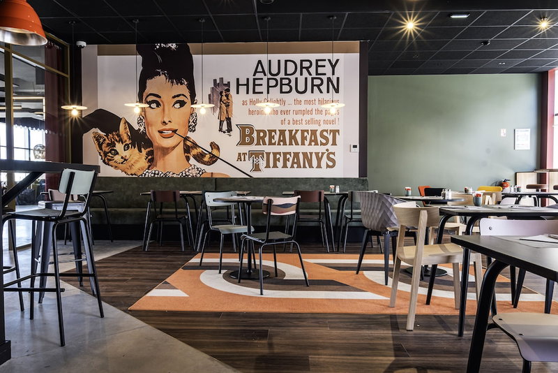 Ibis Styles Lens Centre Gare, Lens, France