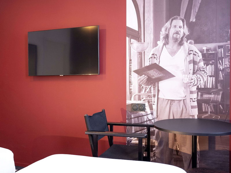 Ibis Styles Lens Centre Gare, Lens, France
