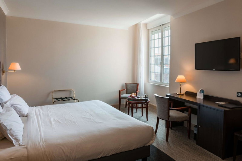 Best Western Plus Poitiers Centre Le Grand Hotel, Poitiers, France