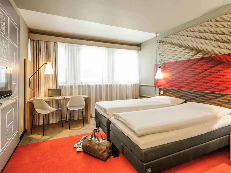 Ibis Lille Centre Grand Palais, Lille, France