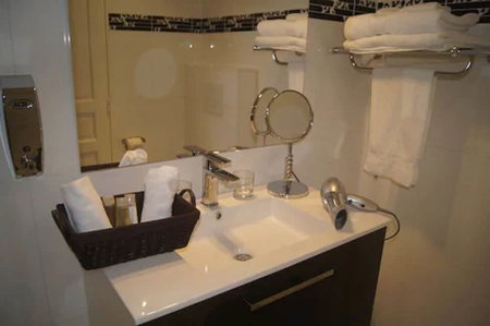 Hotel Regina Montmartre, Saint-Ouen, France