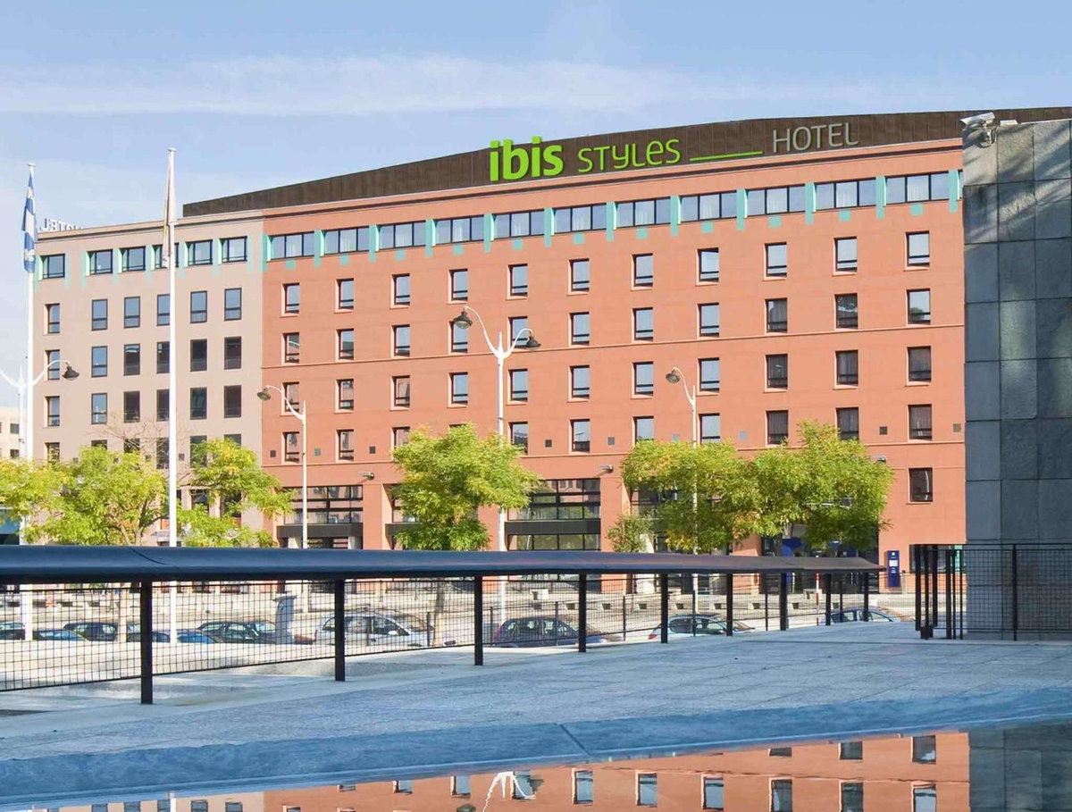 Hotel · ibis Styles Evry Courcouronnes Hotel and Events, Evry