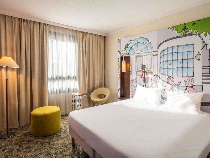 ibis Styles Evry Courcouronnes Hotel and Events, Evry, France