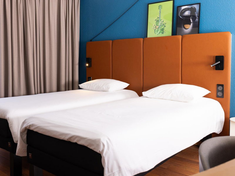 ibis Valenciennes, Valenciennes, Francia