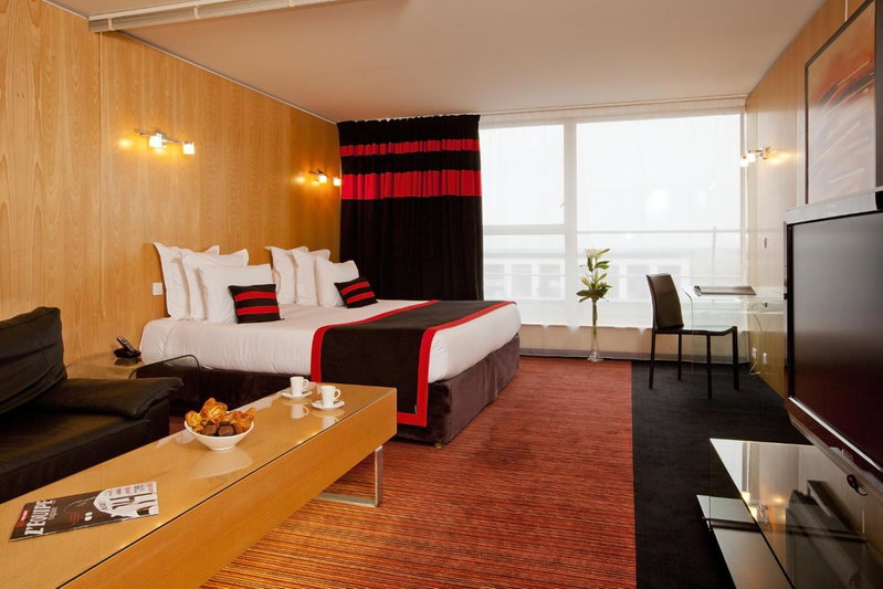 Residhome Suites Paris Sénart, Corbeil-Essonnes, France