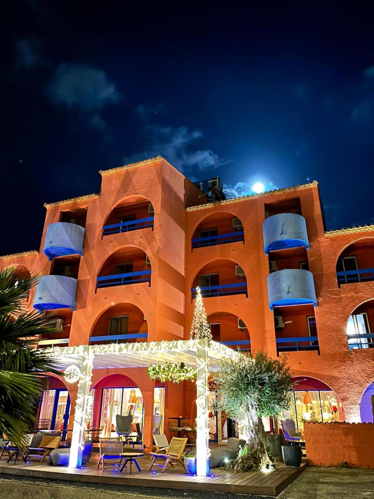 Cit'Hotel des 2 Golfs, France